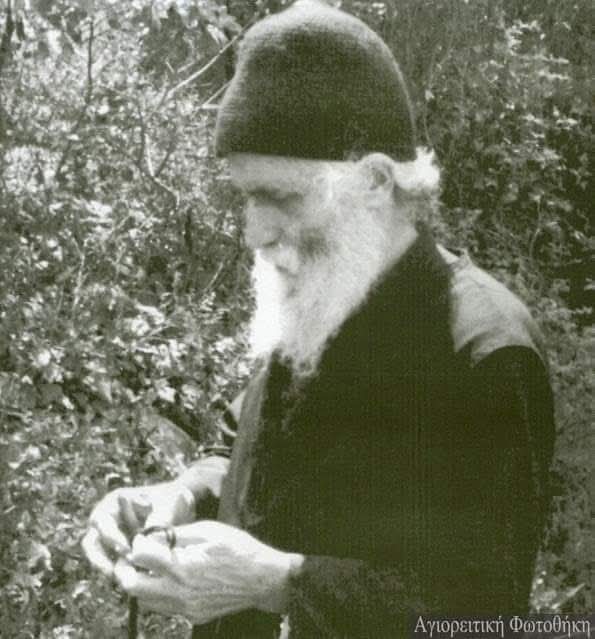 Pyhittäjä Paisios