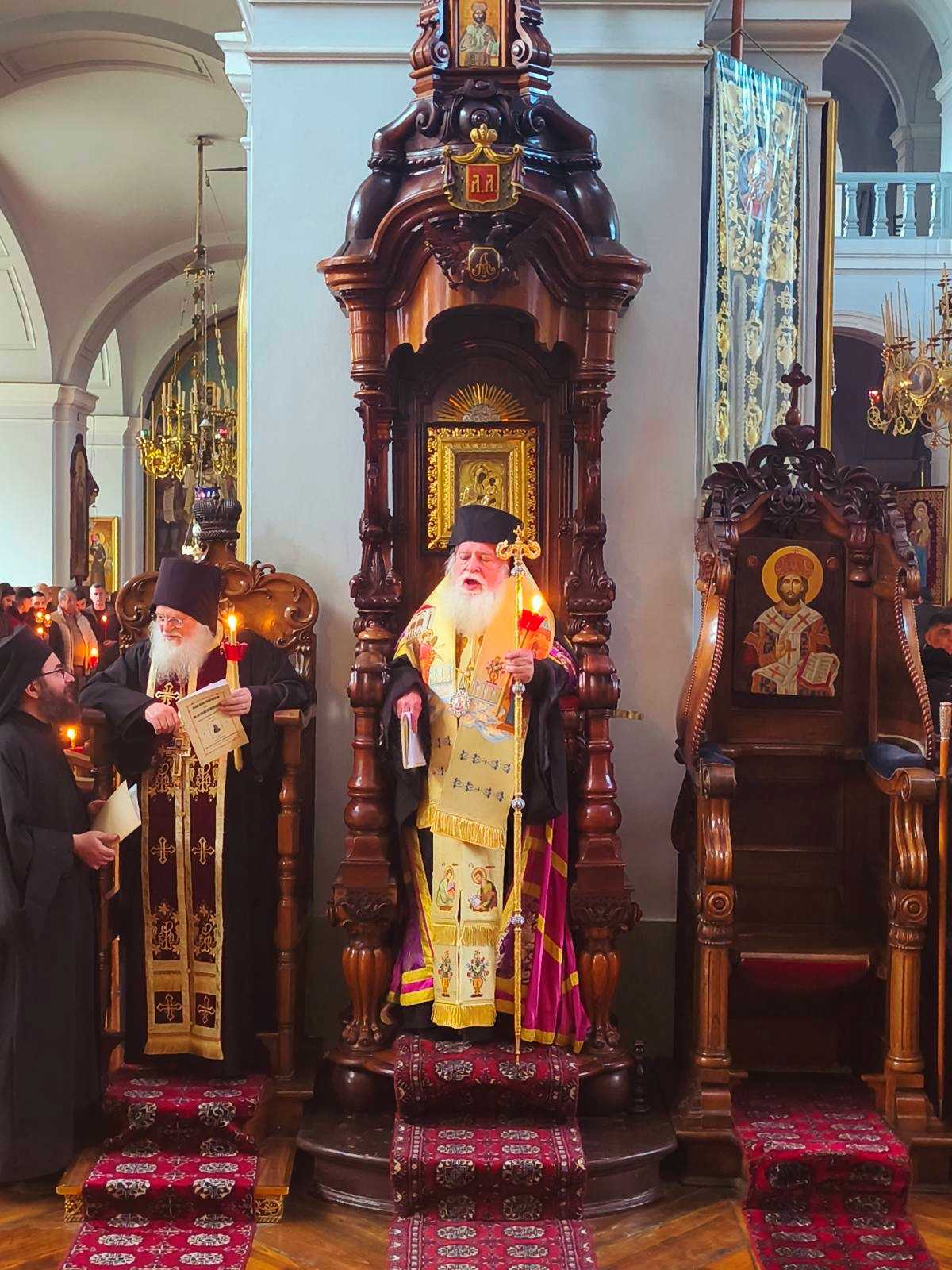 KS piispa ja Vatopedin igumeni